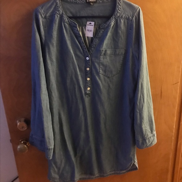 Dresses - Picture 2 of 5